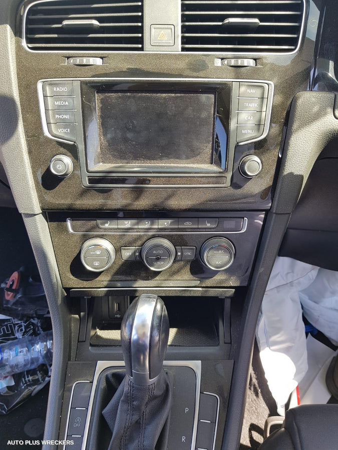 2014 VOLKSWAGEN GOLF FAN