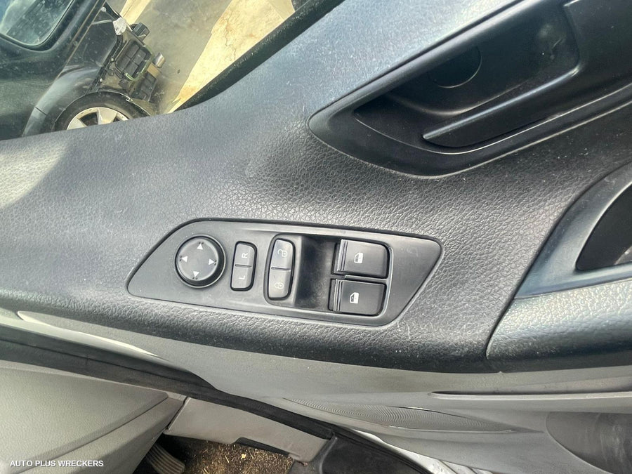 2017 Ldv G10 Right Guard