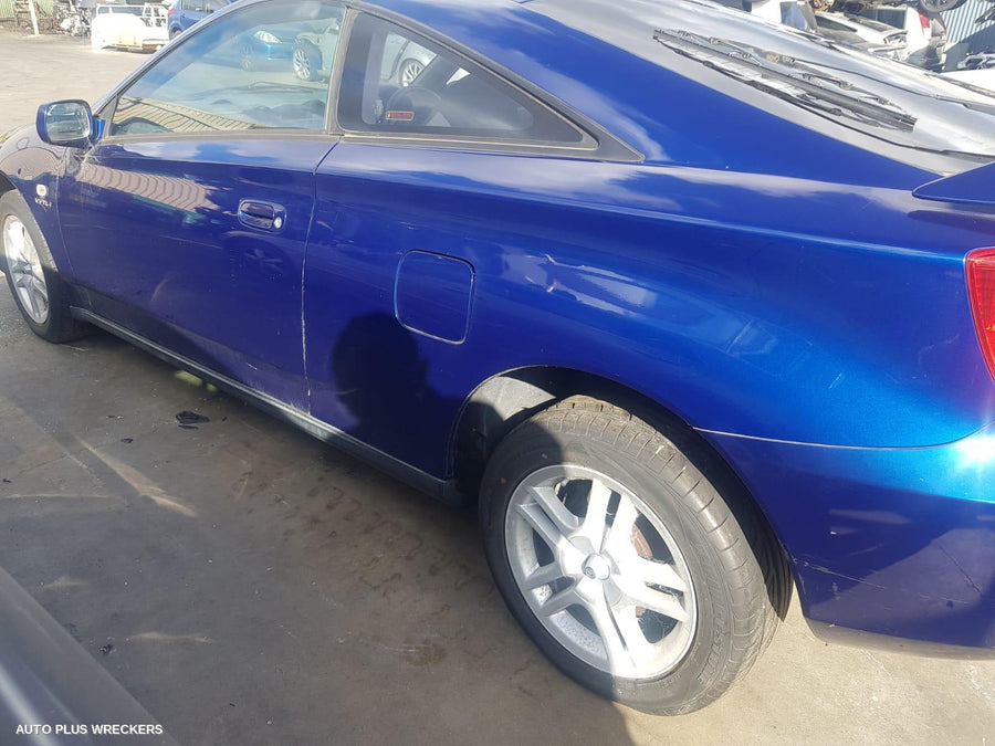 2000 Toyota Celica Fan