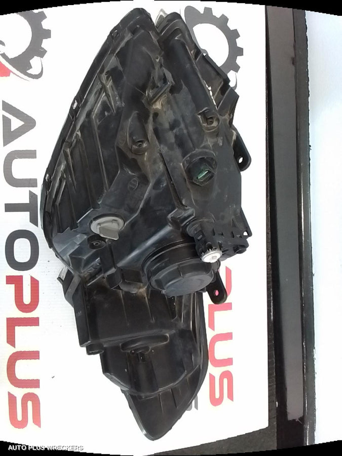 2010 Kia Soul Right Headlamp