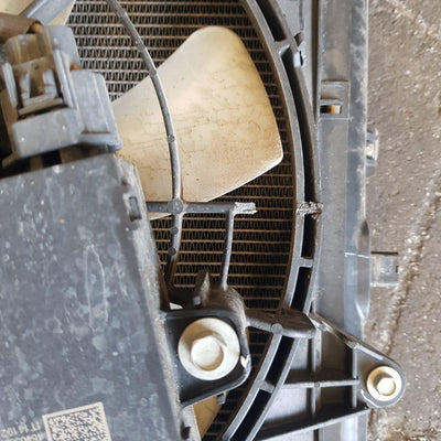 2013-2017 Holden Commodore Fan