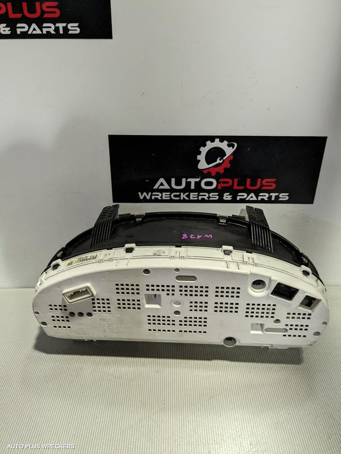 2010 Hyundai Iload/imax Instrument Cluster