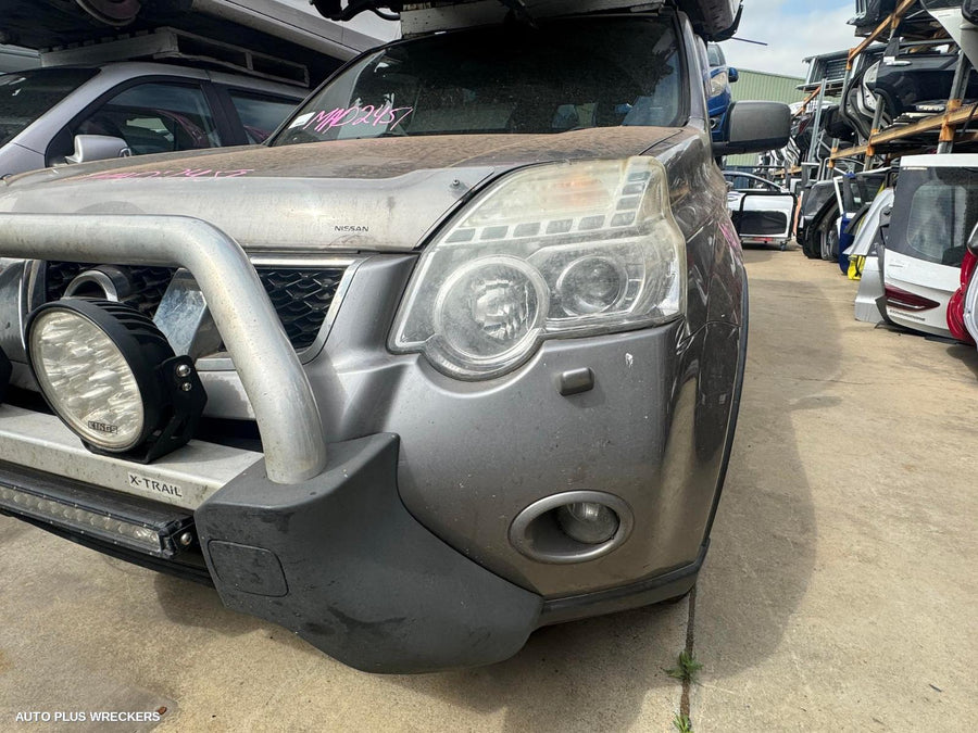 2011 Nissan Xtrail Right Front Door