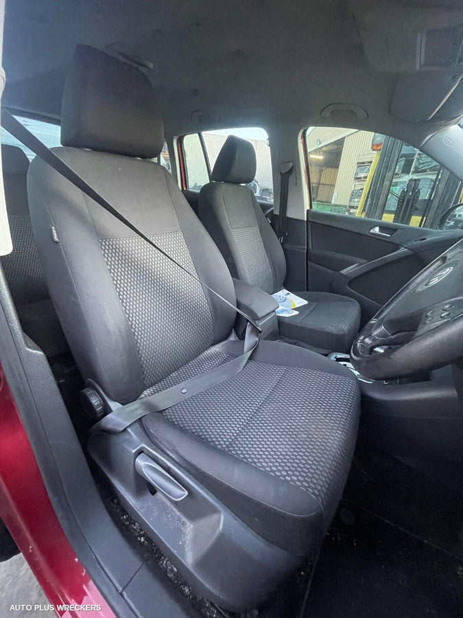 2009 Volkswagen Tiguan F Bar Reinforc Brack