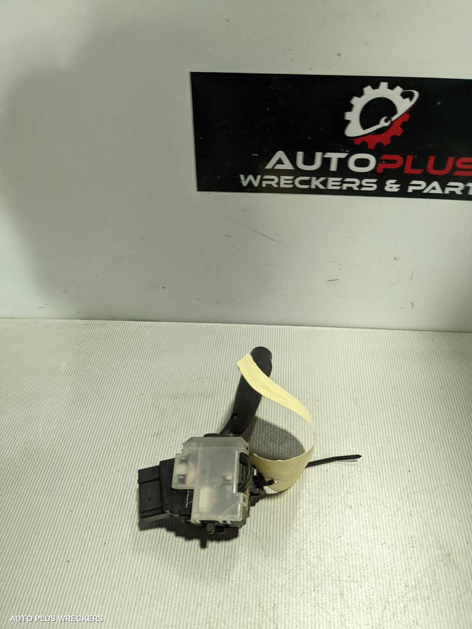2011 Toyota Hiace Combination Switch