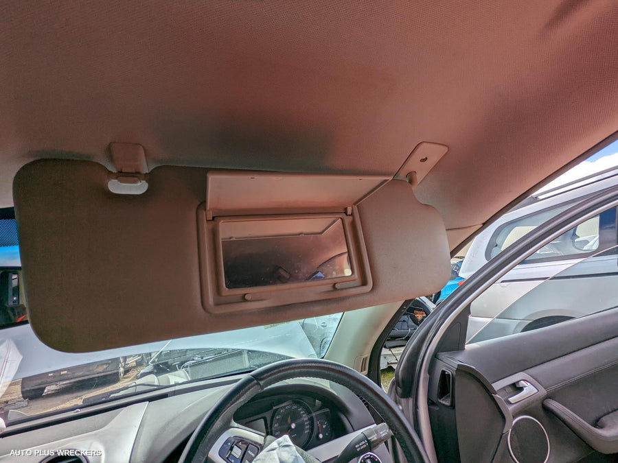 2013 Holden Commodore Left Front Hub Assembly