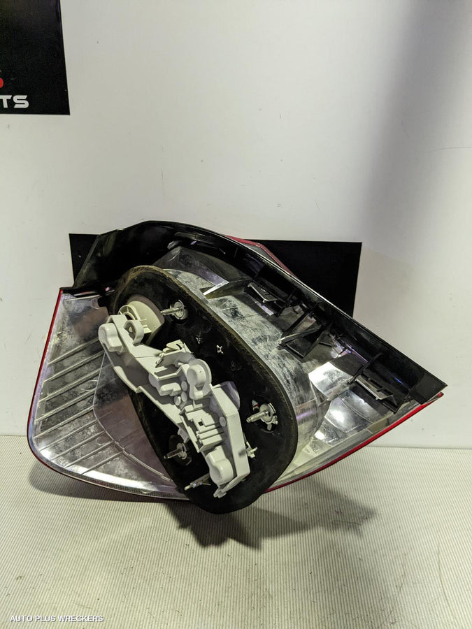 2007-2013 Bmw 1 Series Right Taillight