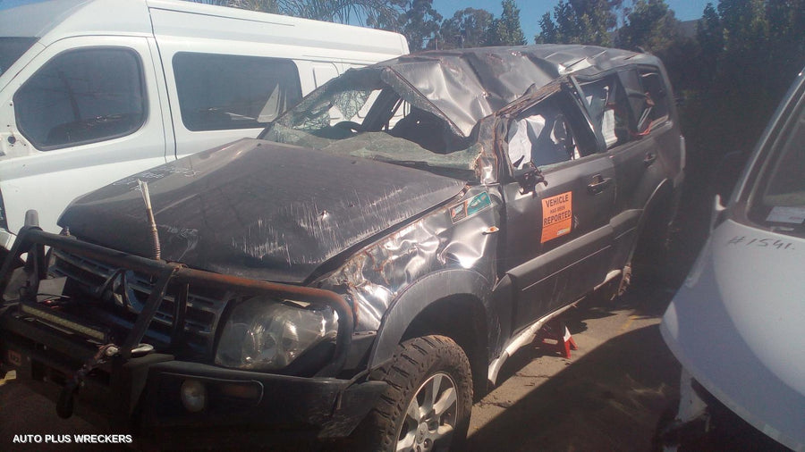 2011 Mitsubishi Pajero Wheel Mag