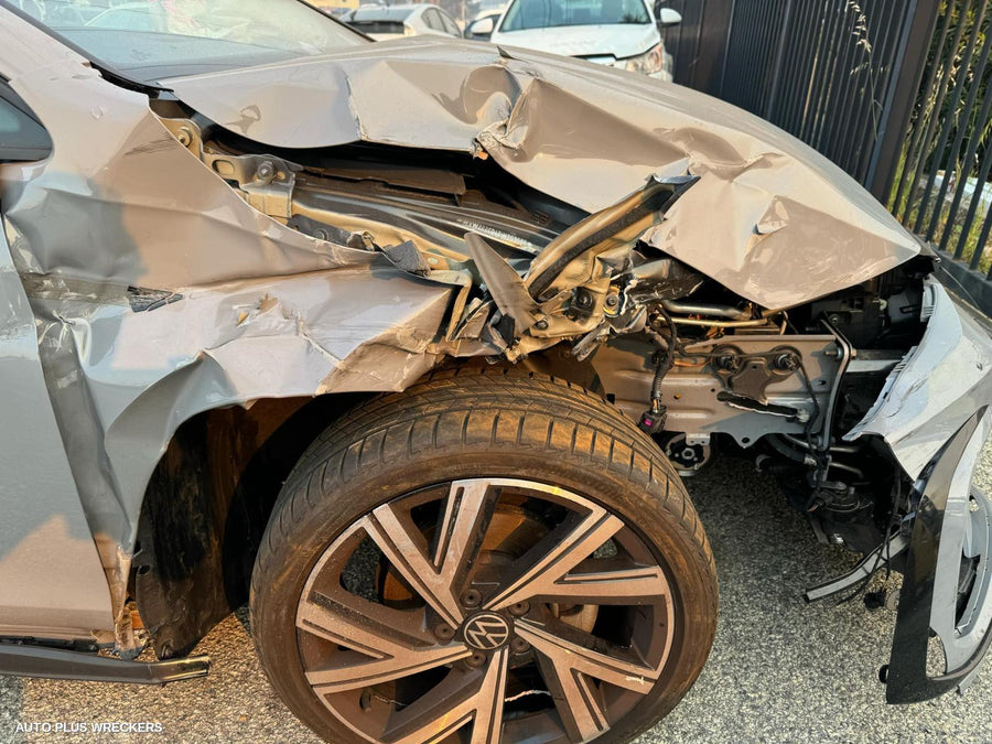 2023 Volkswagen Golf Reverse Camera