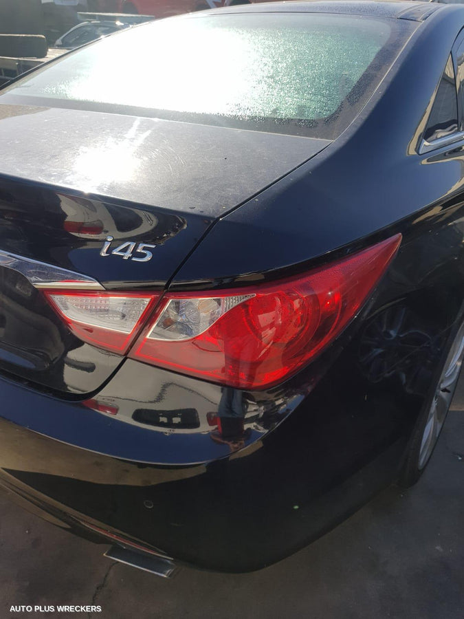 2010 Hyundai I45 Right Headlamp