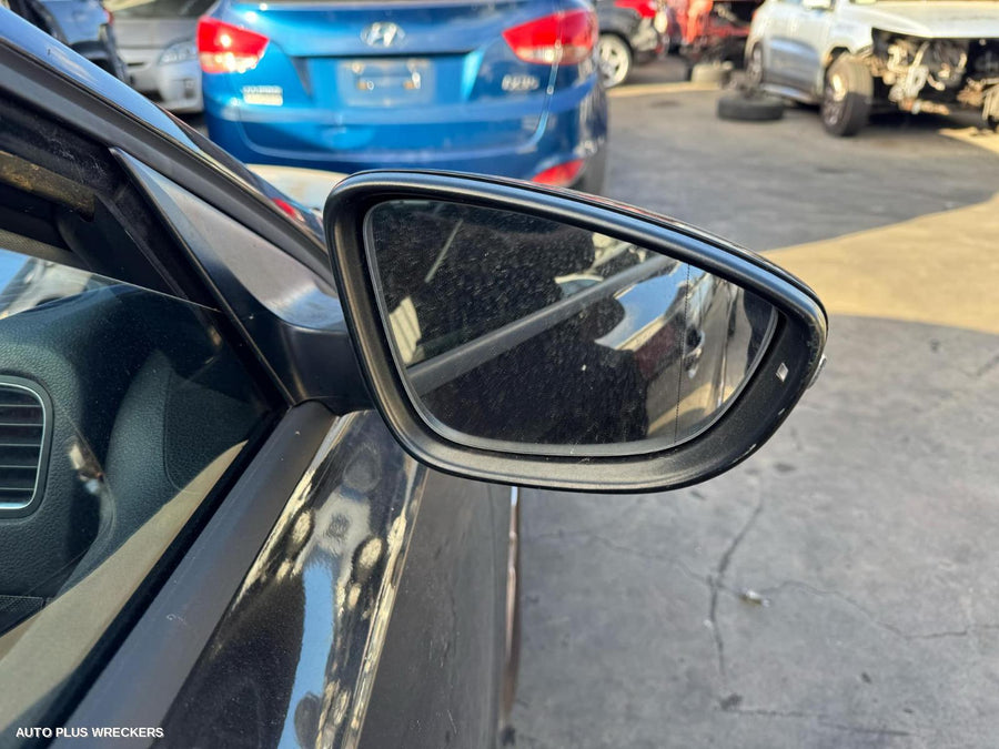 2012 Volkswagen Jetta Left Taillight