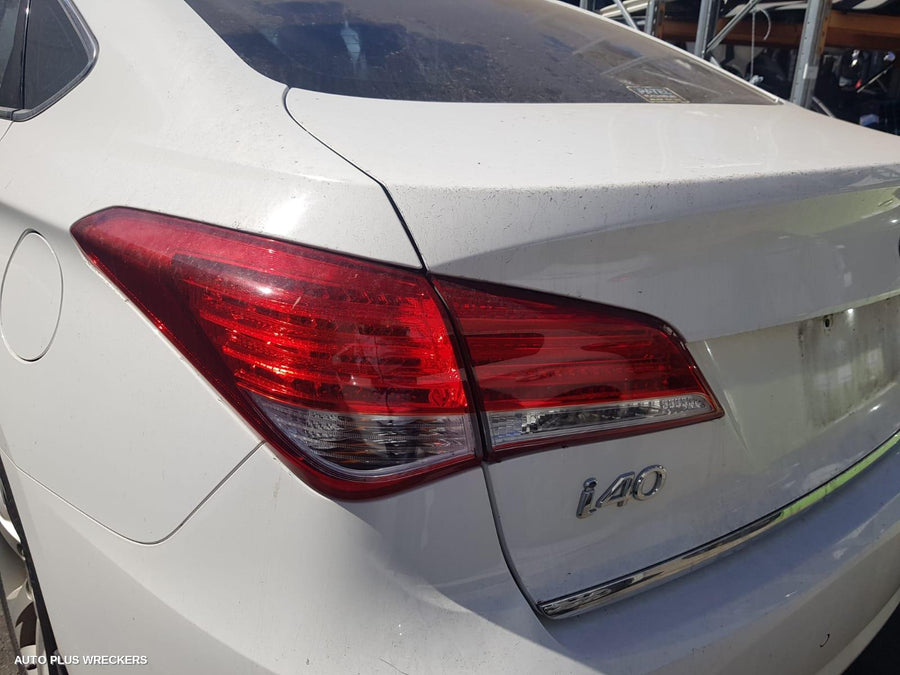2013 Hyundai I40 Rear Garnish