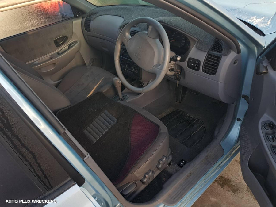 2005 Hyundai Accent Left Door Mirror