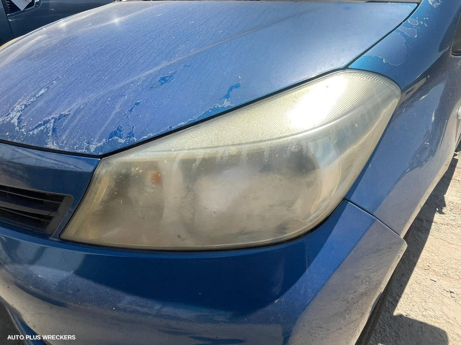 2011-2019 Toyota Yaris Left Guard