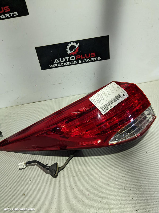 2011 Hyundai I40 Left Taillight