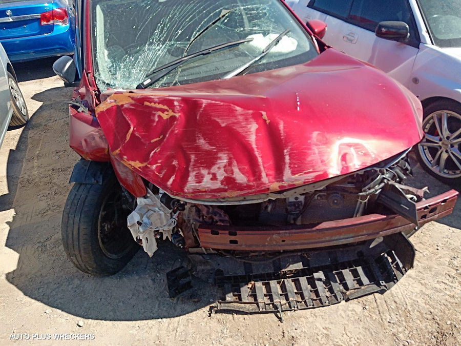 2014 Nissan Pulsar Left Front Door Window