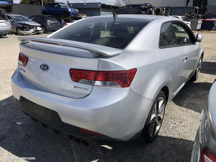 2010 Kia Cerato Right Door Mirror