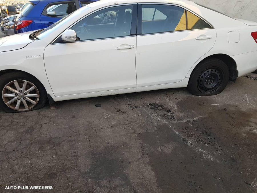 2011 TOYOTA AURION RIGHT REAR WND REG MOTOR