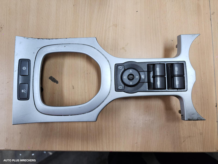 2010 Holden Commodore Pwr Dr Wind Switch