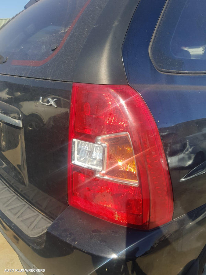 2009 Kia Sportage Grille