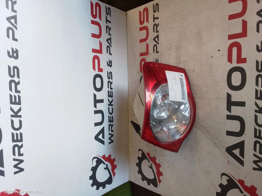 2006 Volkswagen Jetta Right Taillight