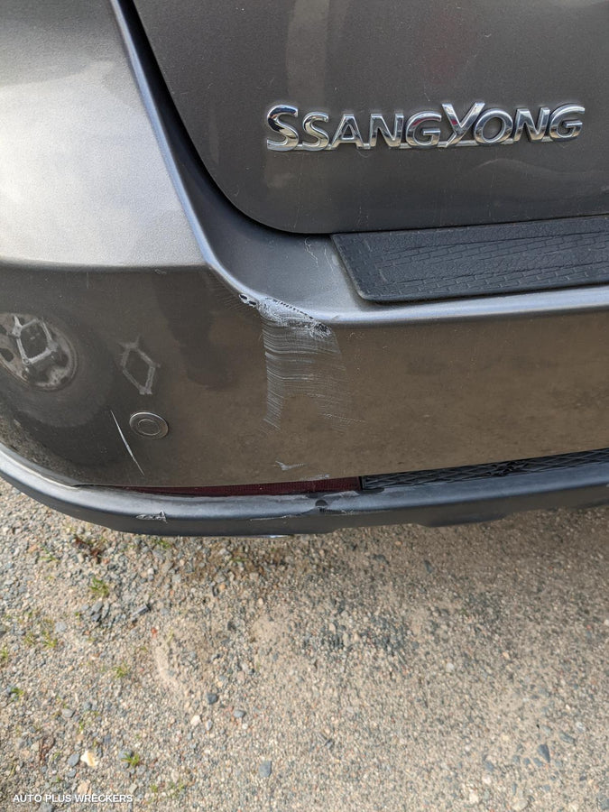 2011 Ssangyong Korando Right Front Door