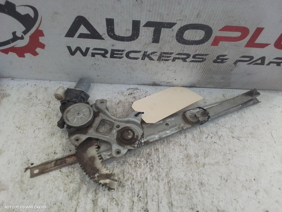 2015-2023 Mitsubishi Triton Right Front Window Reg Motor