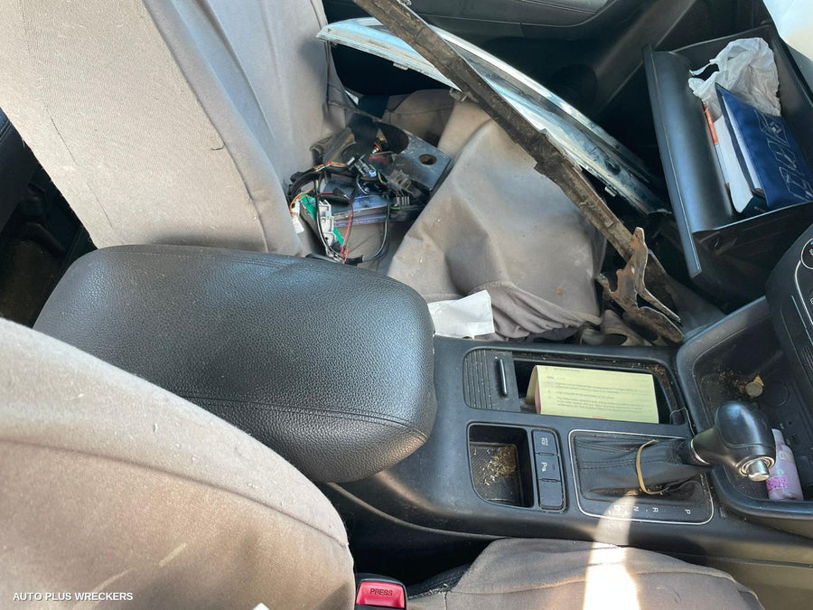 2014 Kia Sorento Console