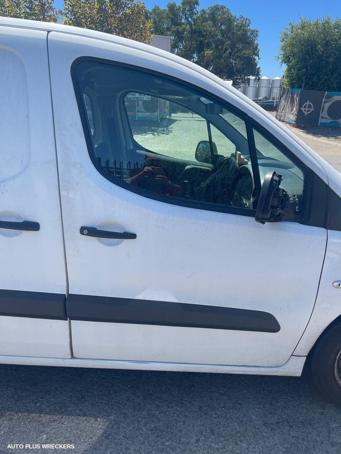 2018 Citroen Berlingo Headrest