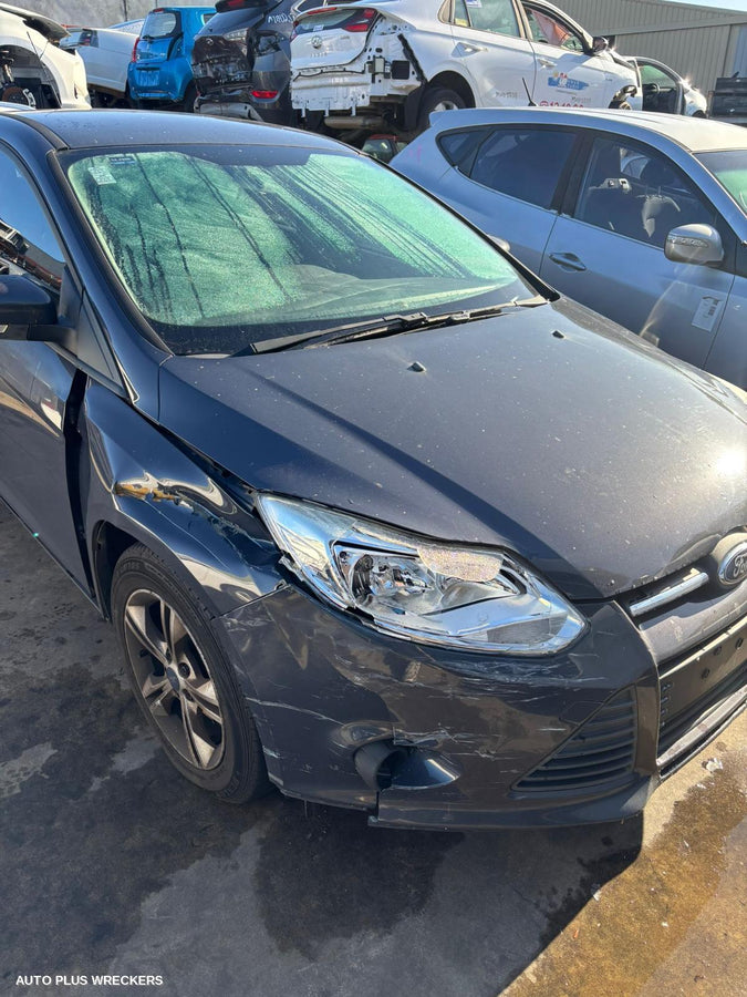 2013 Ford Focus Left Front Door Window