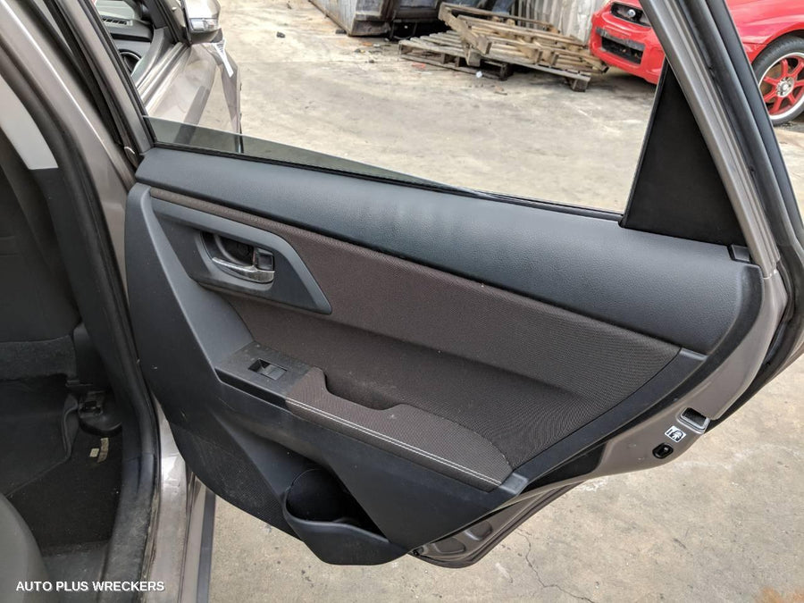 2013 Toyota Corolla Door Boot Gate Lock