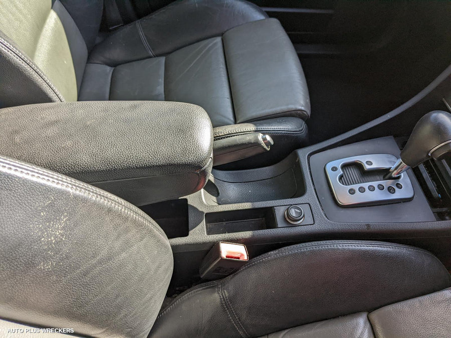 2006 Audi A4 Right Guard