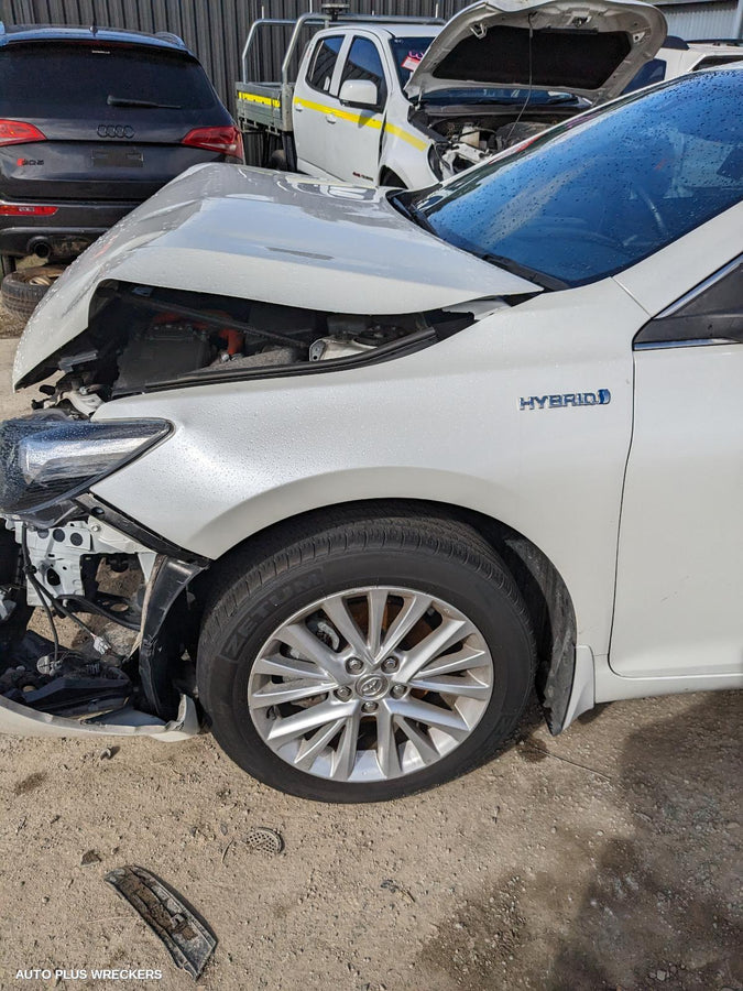 2017 Toyota Camry Inverter