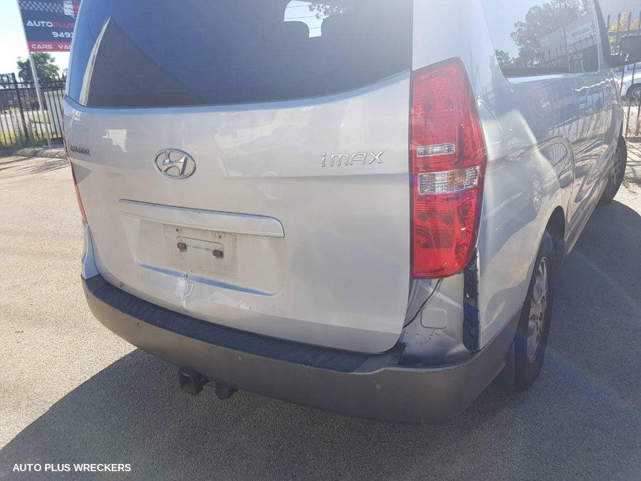 2007-2021 Hyundai Iload/imax Left Front Door