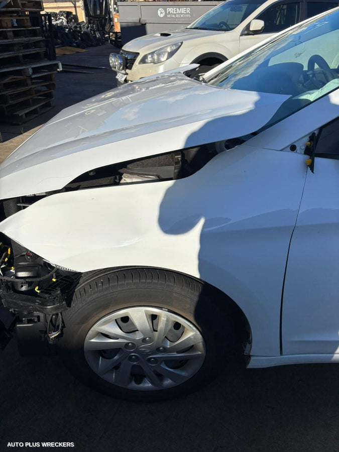 2019 Hyundai Elantra Column