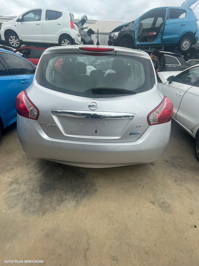 2015 Nissan Pulsar Grille