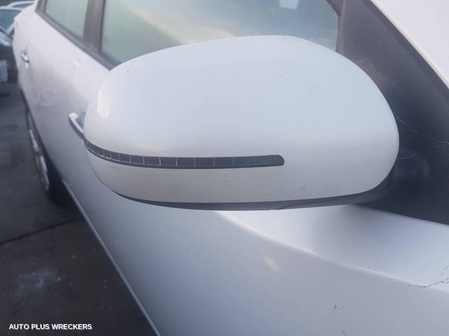 2011 Kia Cerato Sunvisor