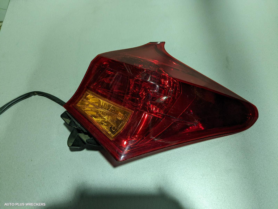 2014 Toyota Corolla Right Taillight
