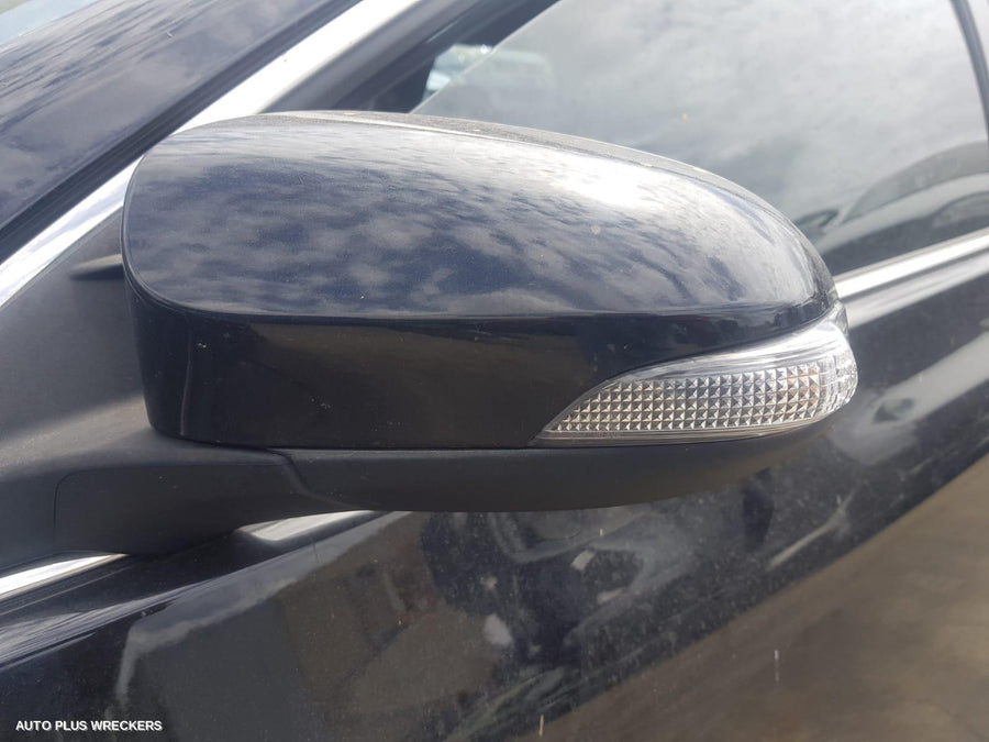 2017 Toyota Camry Left Front Window Reg Motor