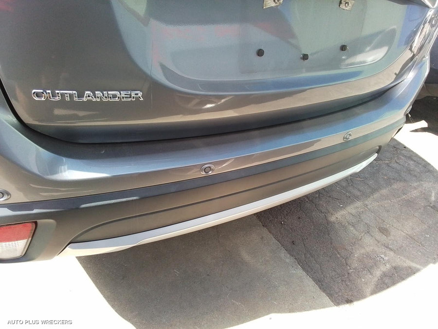 2017 Mitsubishi Outlander Right Front Lower Control Arm