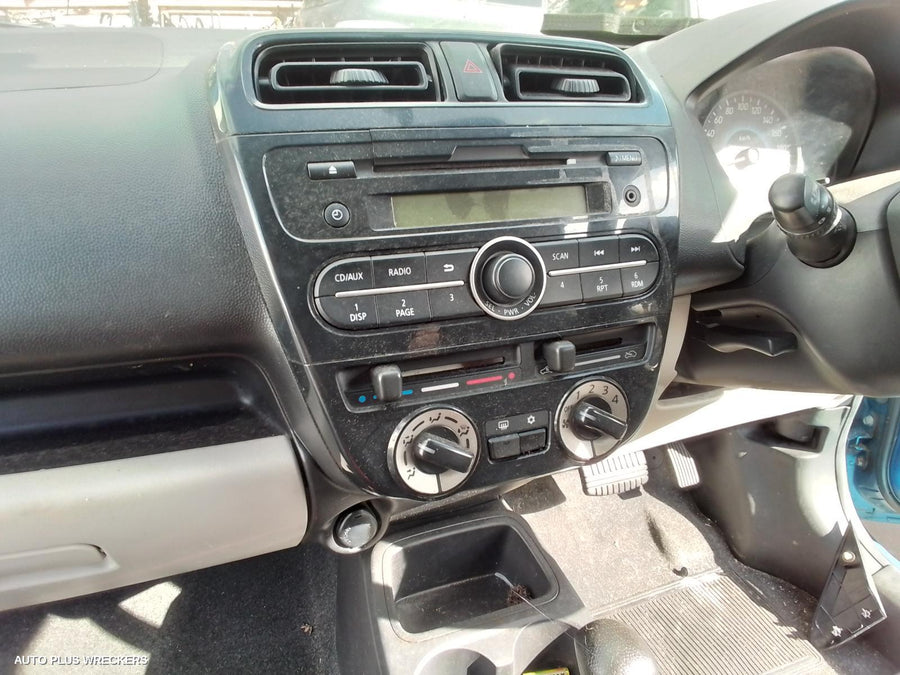 2013 Mitsubishi Mirage Left Rear Door Sliding