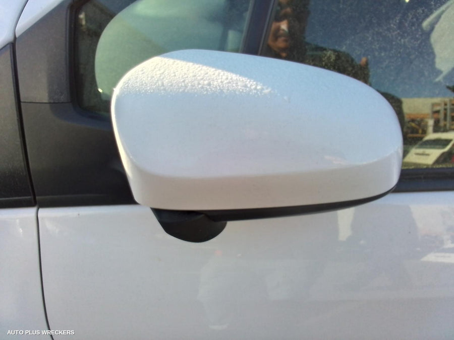 2014 Toyota Yaris Sunvisor