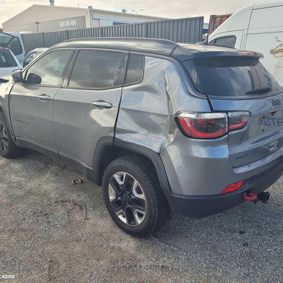 2018 Jeep Compass Right Front Door Window
