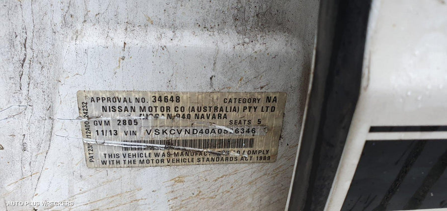 2013 Nissan Navara Right Front Door Window