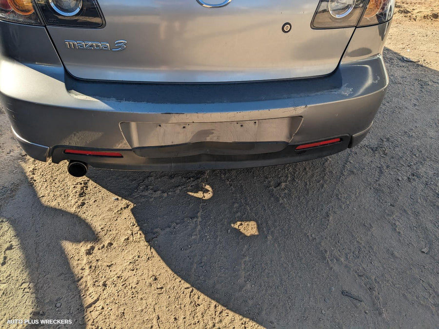 2005 Mazda 3 Left Front Door