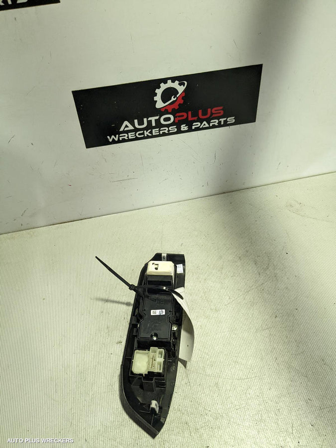 2017 Toyota Kluger Pwr Dr Wind Switch