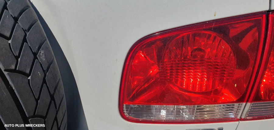 2004 Volkswagen Touareg Bonnet