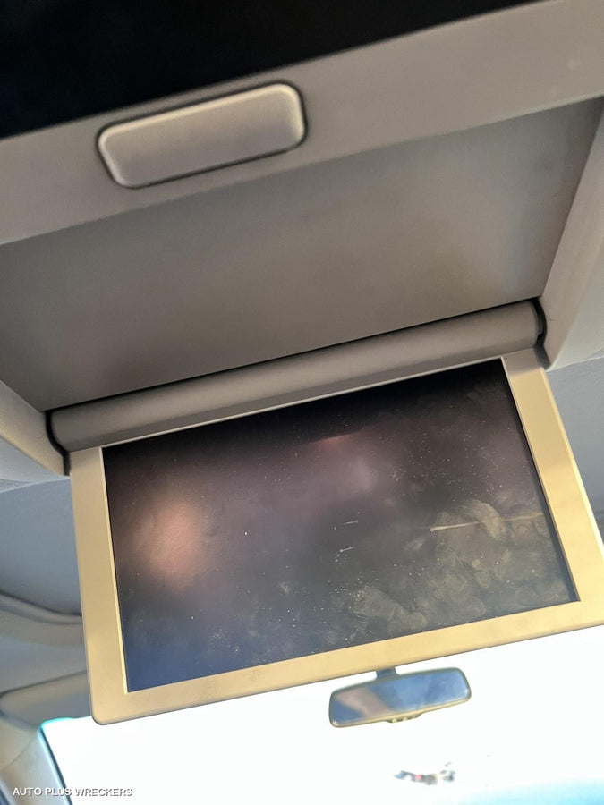 2010 Toyota Kluger Wheel Mag