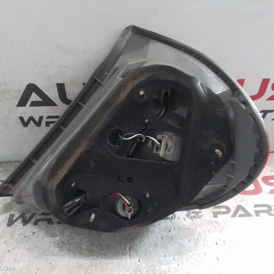 2002-2006 Toyota Camry Left Taillight