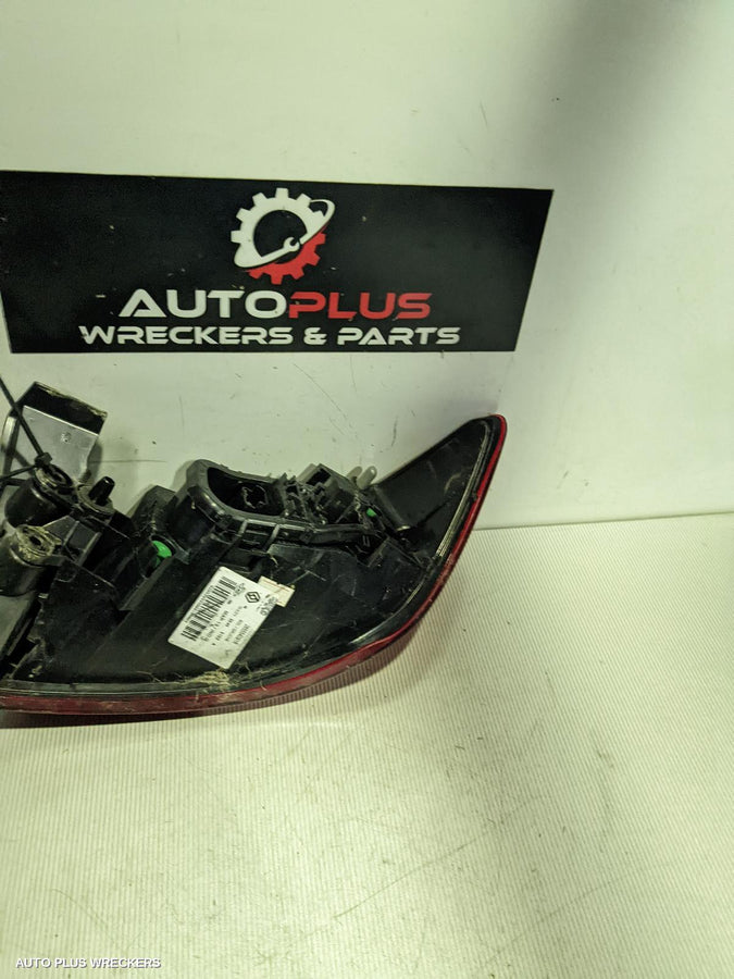 2014 Renault Clio Left Taillight